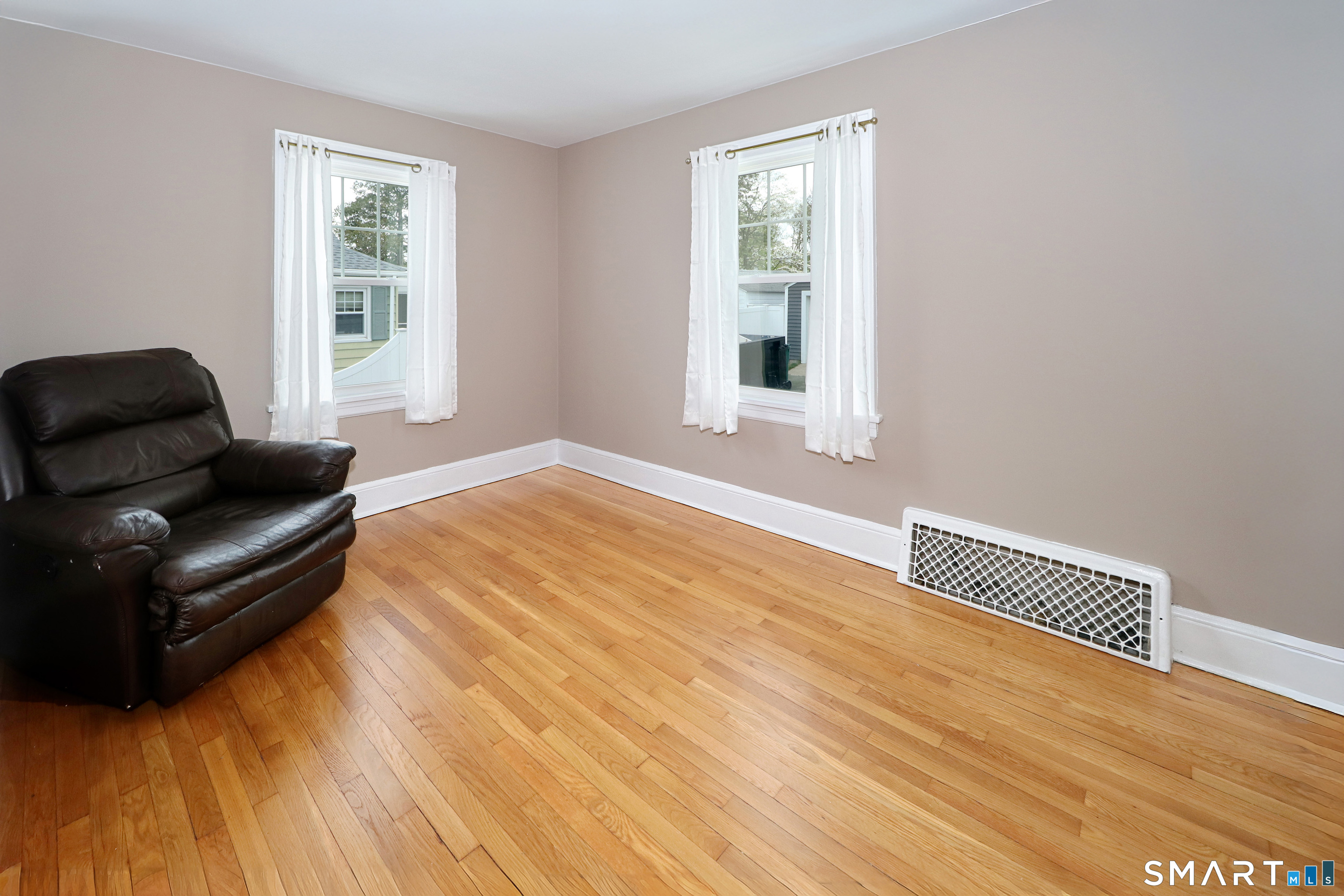 58 Newton Street Stratford CT 06614