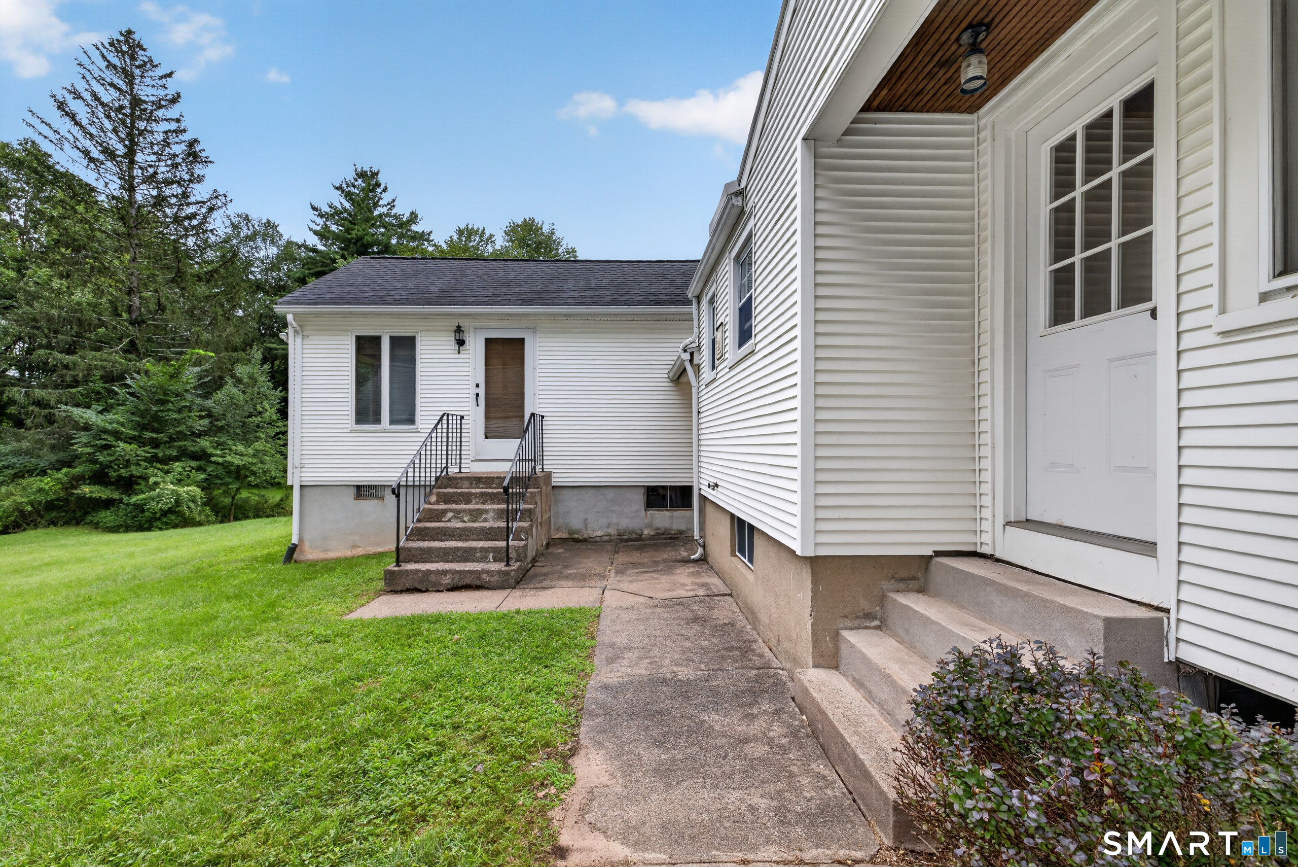 99 Brookfield Drive East Hartford CT 06118