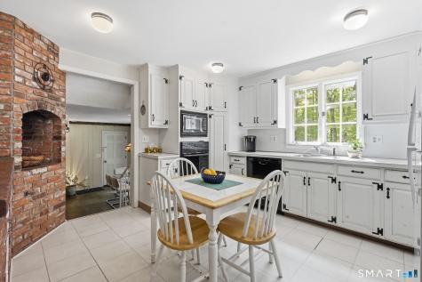 90 Stony Corners Circle Avon CT 06001