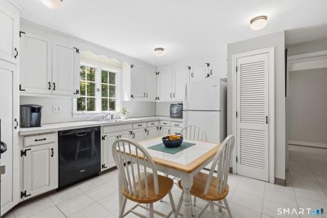 90 Stony Corners Circle Avon CT 06001