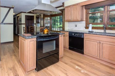 245 Sailors Lane Bridgeport CT 06605