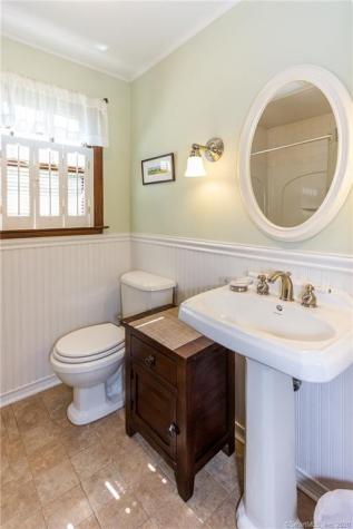 245 Sailors Lane Bridgeport CT 06605