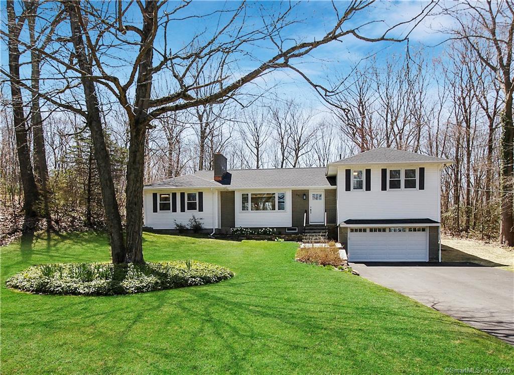 79 Woodland Road Middlebury CT 06762