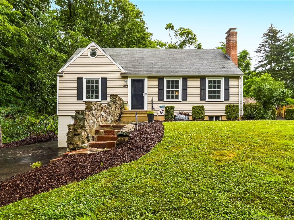 869 Dogburn Road Orange CT 06477