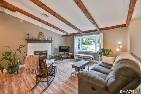 286 Quaddick Town Farm Road Thompson CT 06277