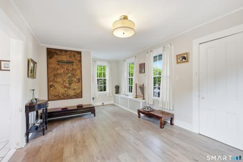 124 Main Street East Hampton CT 06424