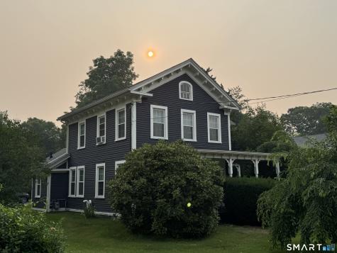 124 Main Street East Hampton CT 06424