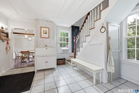 124 Main Street East Hampton CT 06424