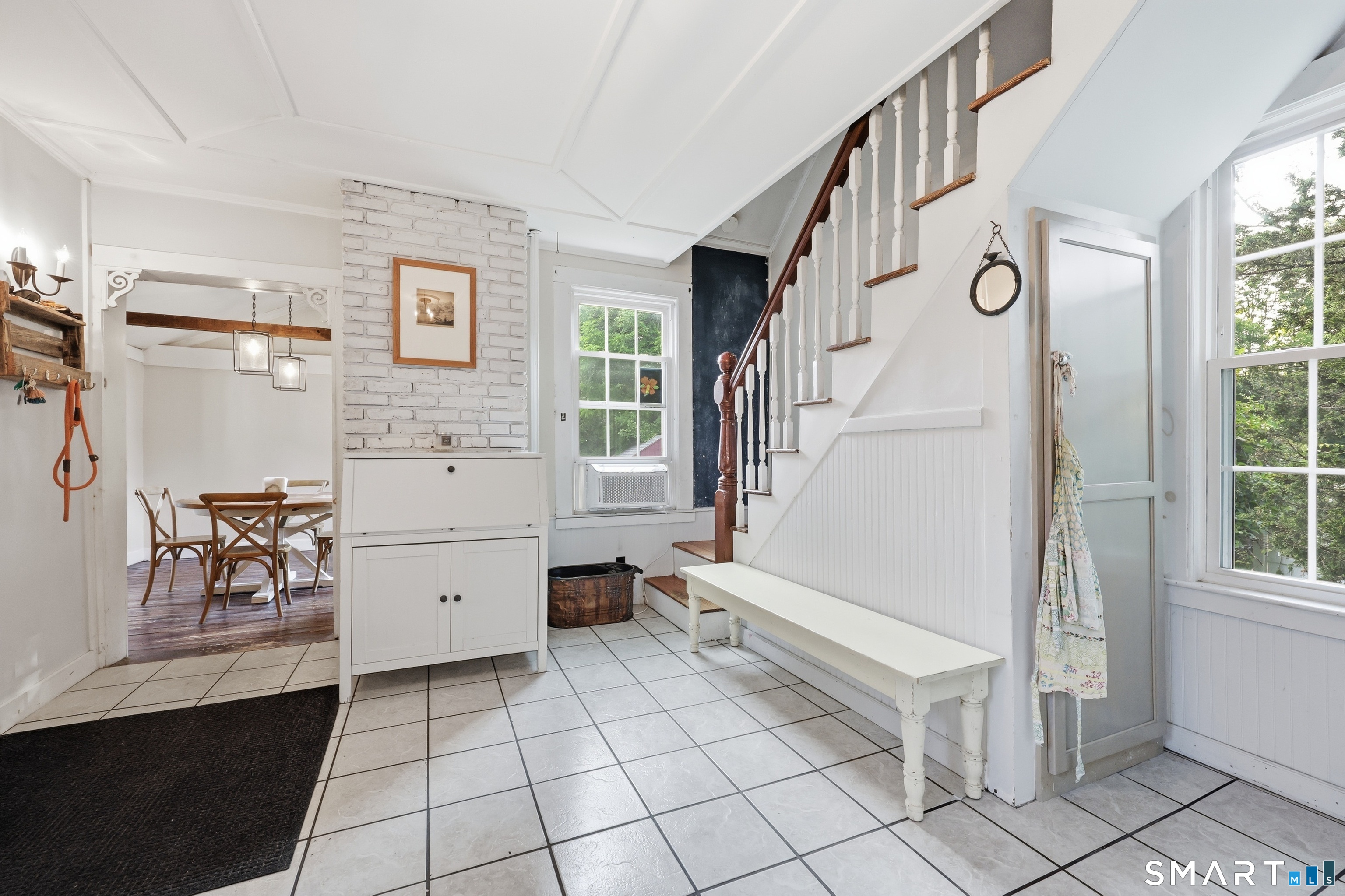 124 Main Street East Hampton CT 06424