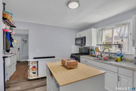 110 Hawthorne Street Manchester CT 06042