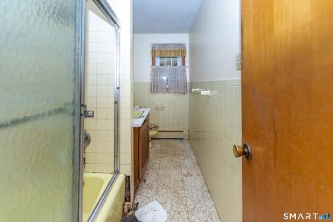 661 Allen Avenue Meriden CT 06451