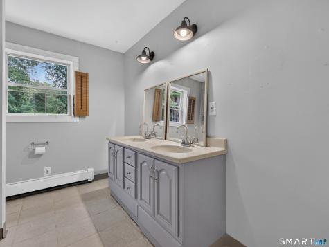 189 Black Hill Road Plainfield CT 06374
