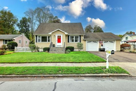 36 Tina Circle Bridgeport CT 06606