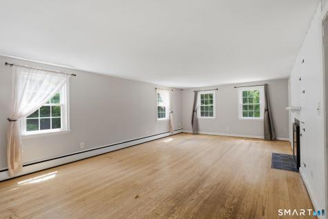 2 Tunxis Street Farmington CT 06032