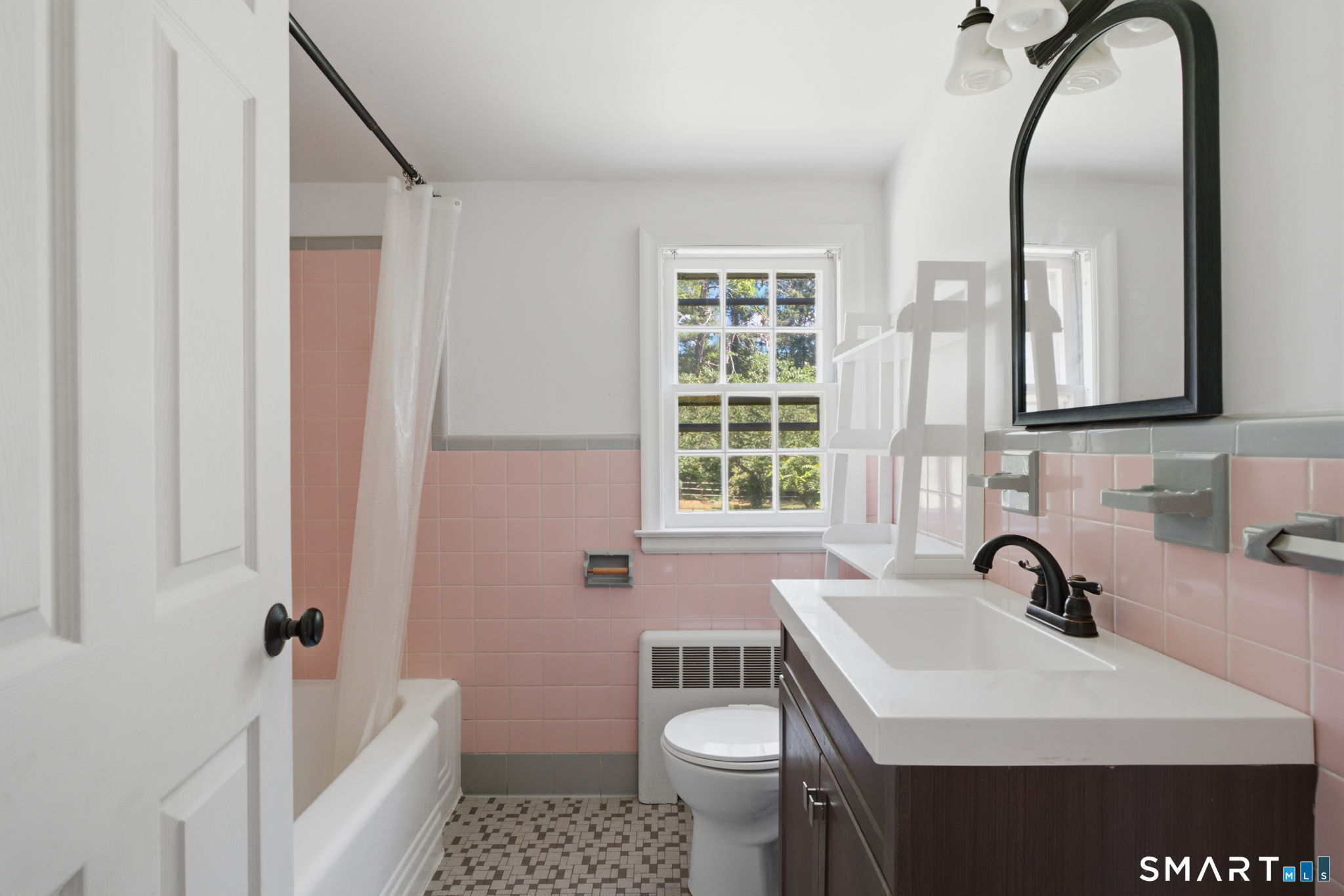 2 Tunxis Street Farmington CT 06032