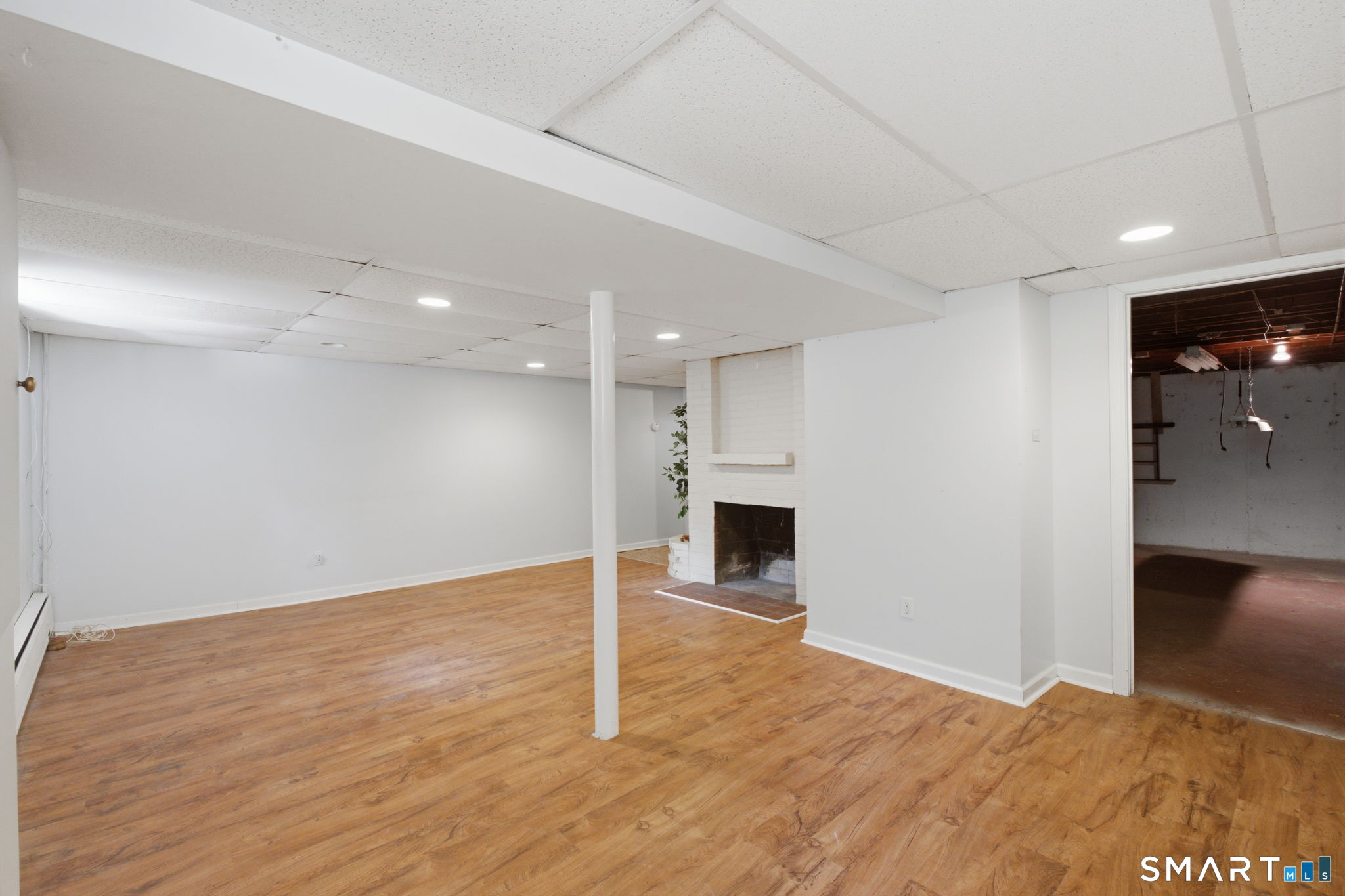 2 Tunxis Street Farmington CT 06032