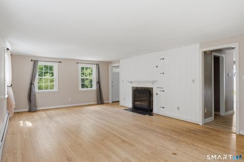 2 Tunxis Street Farmington CT 06032