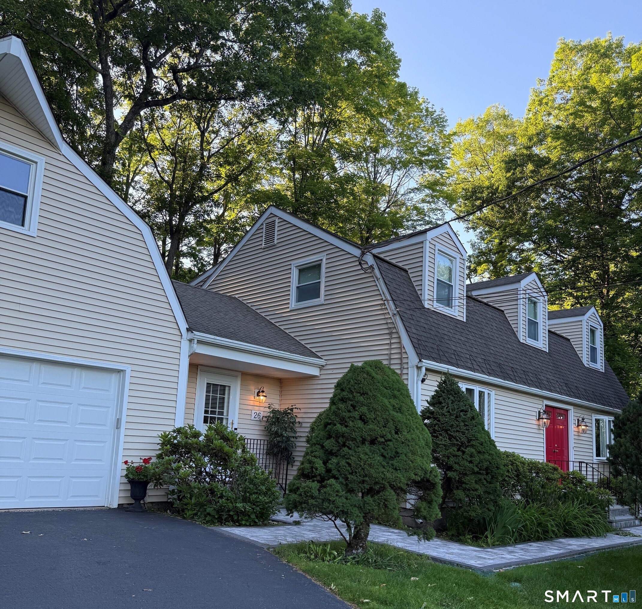26 Rushleigh Road West Hartford CT 06117