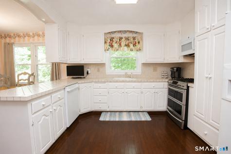 26 Rushleigh Road West Hartford CT 06117