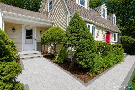 26 Rushleigh Road West Hartford CT 06117