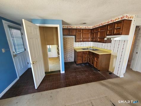 114 Cottage Road Enfield CT 06082
