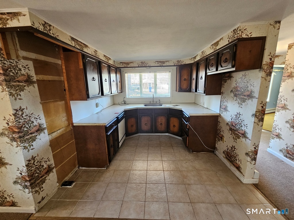 114 Cottage Road Enfield CT 06082
