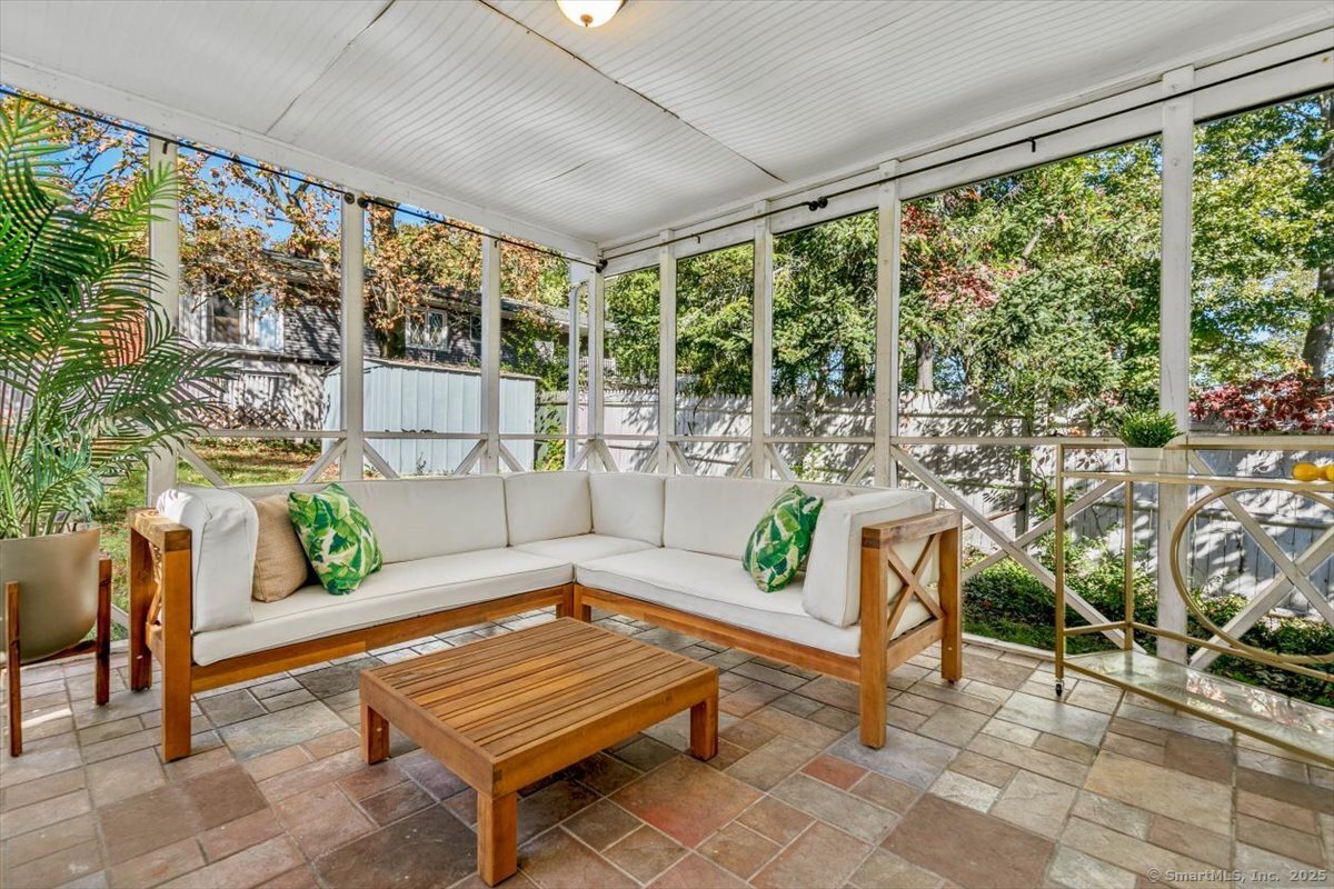 1 Hoadley Road Branford CT 06405