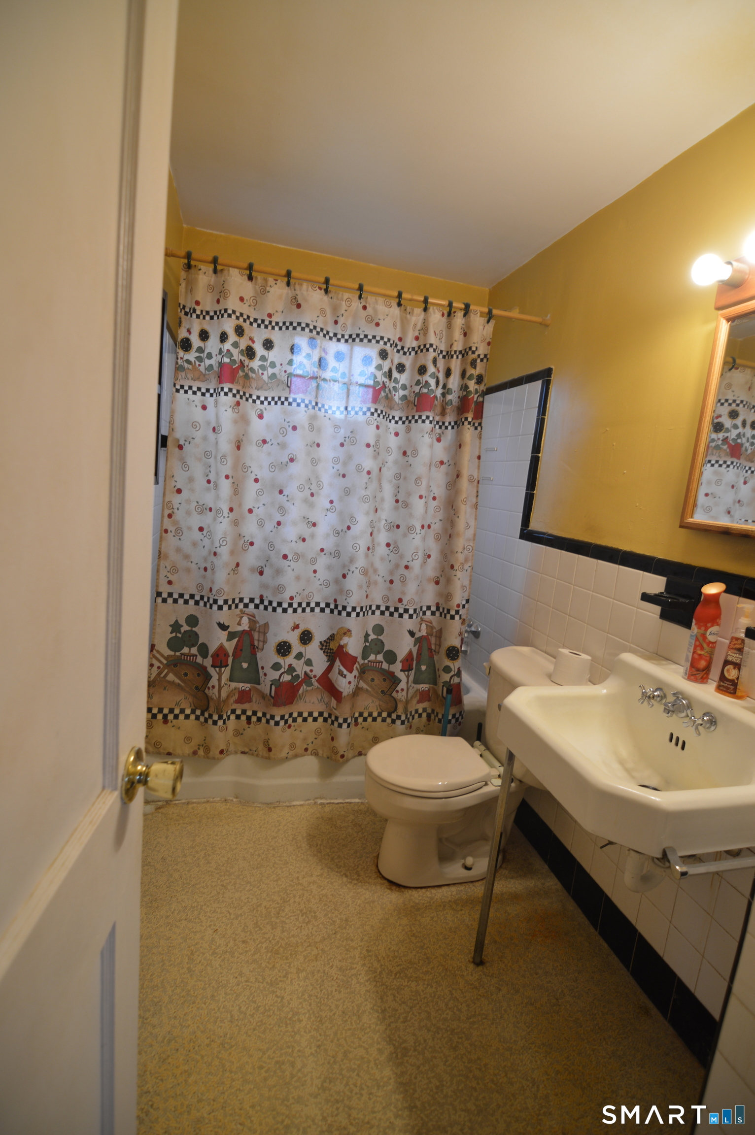 69 Fairview Street Milford CT 06460