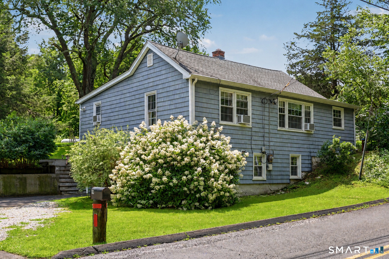 163 Huntingtown Road Newtown CT 06470
