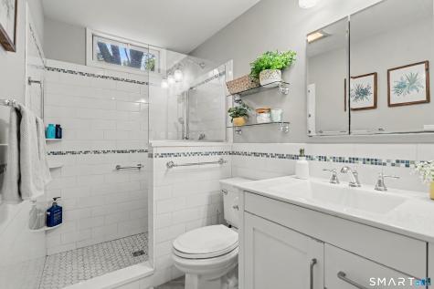 163 Huntingtown Road Newtown CT 06470