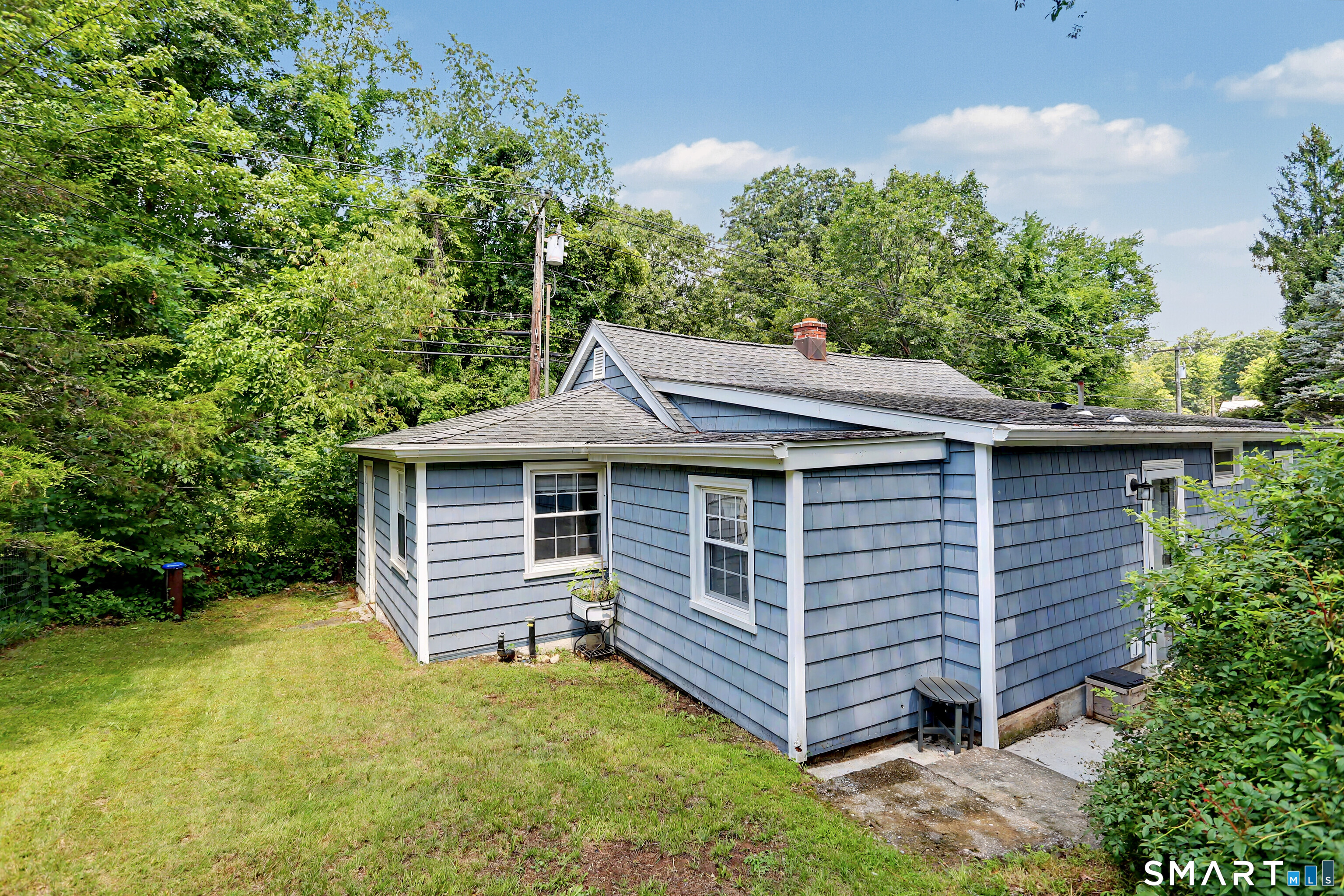 163 Huntingtown Road Newtown CT 06470