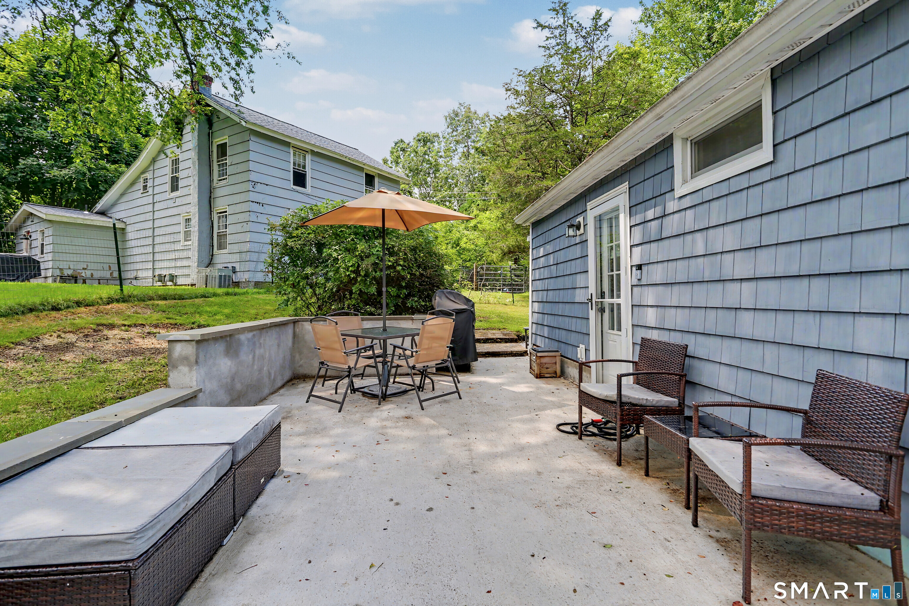163 Huntingtown Road Newtown CT 06470