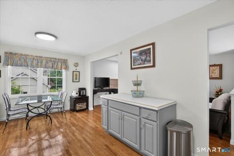 95 Folly Brook Lane Manchester CT 06040