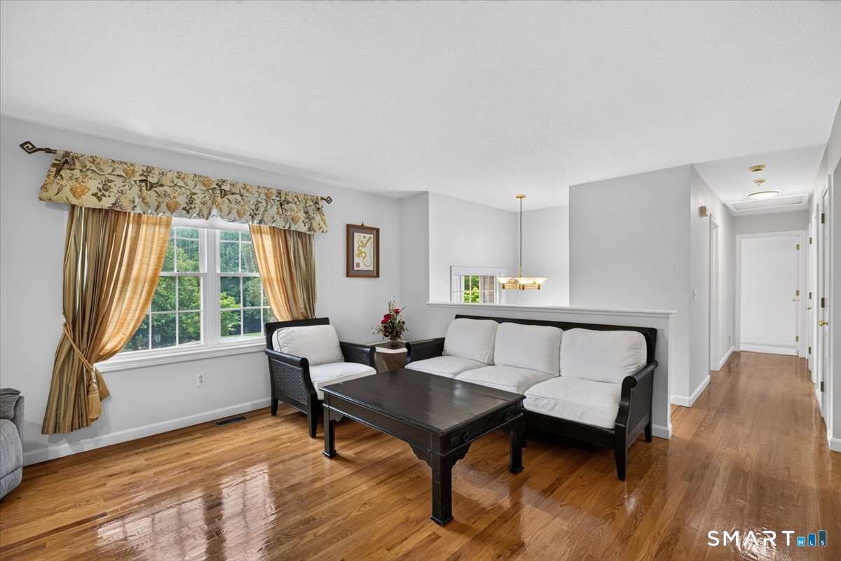 95 Folly Brook Lane Manchester CT 06040