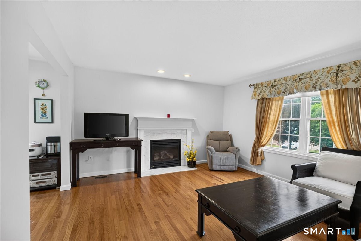 95 Folly Brook Lane Manchester CT 06040