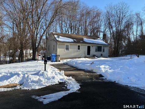 24 Macarthur Court Bristol CT 06010