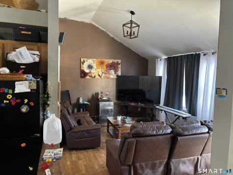 24 Macarthur Court Bristol CT 06010