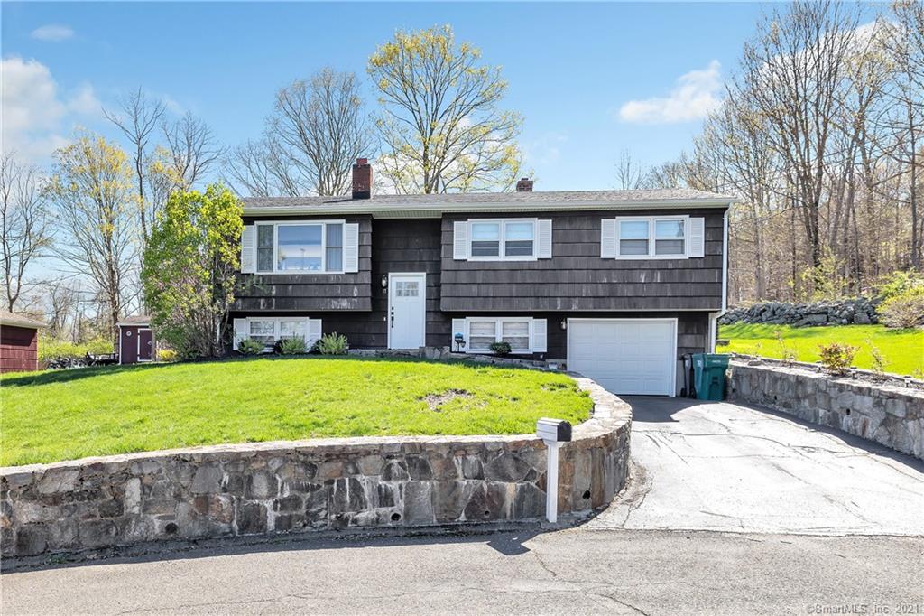 17 Tracy Terrace Seymour CT 06483