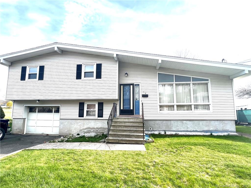 102 Holiday Hill Waterbury CT 06704