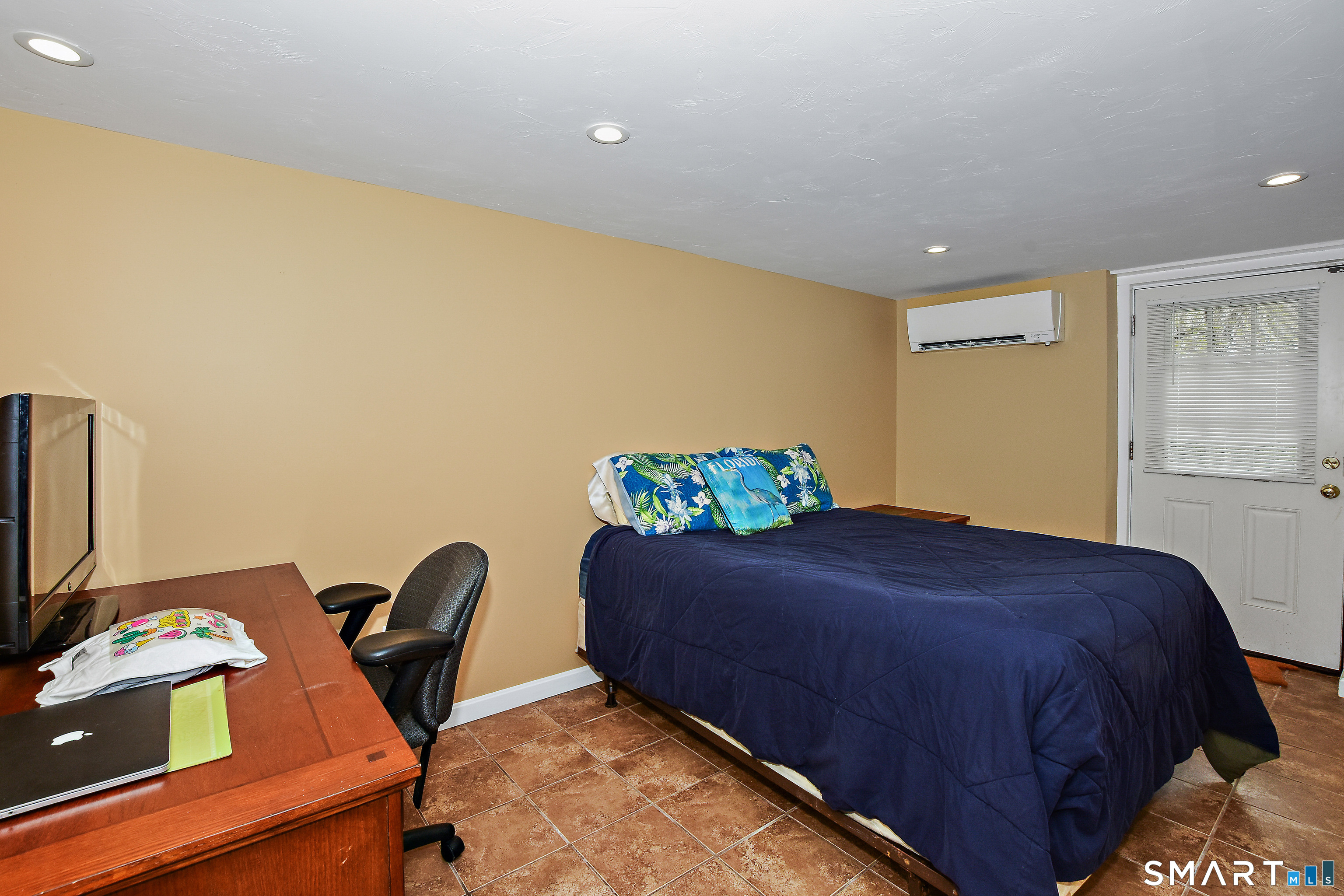 28 Blackmer Downs Road Thompson CT 06255