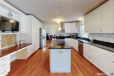 16-A Westview Trail New Fairfield CT 06812