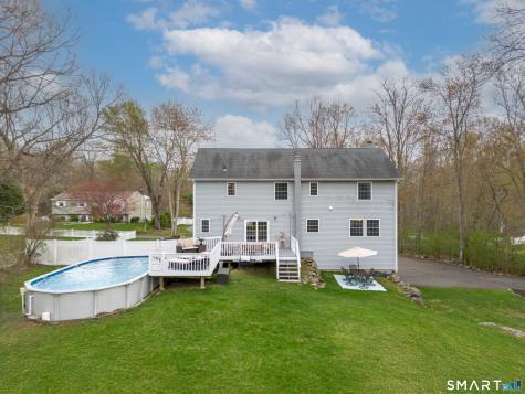 16-A Westview Trail New Fairfield CT 06812