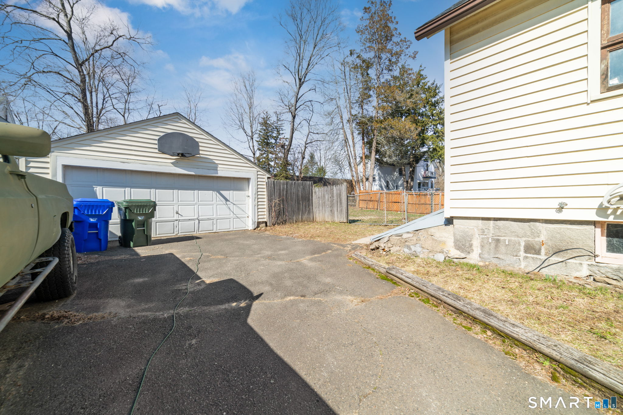 81 Elm Street Thomaston CT 06787
