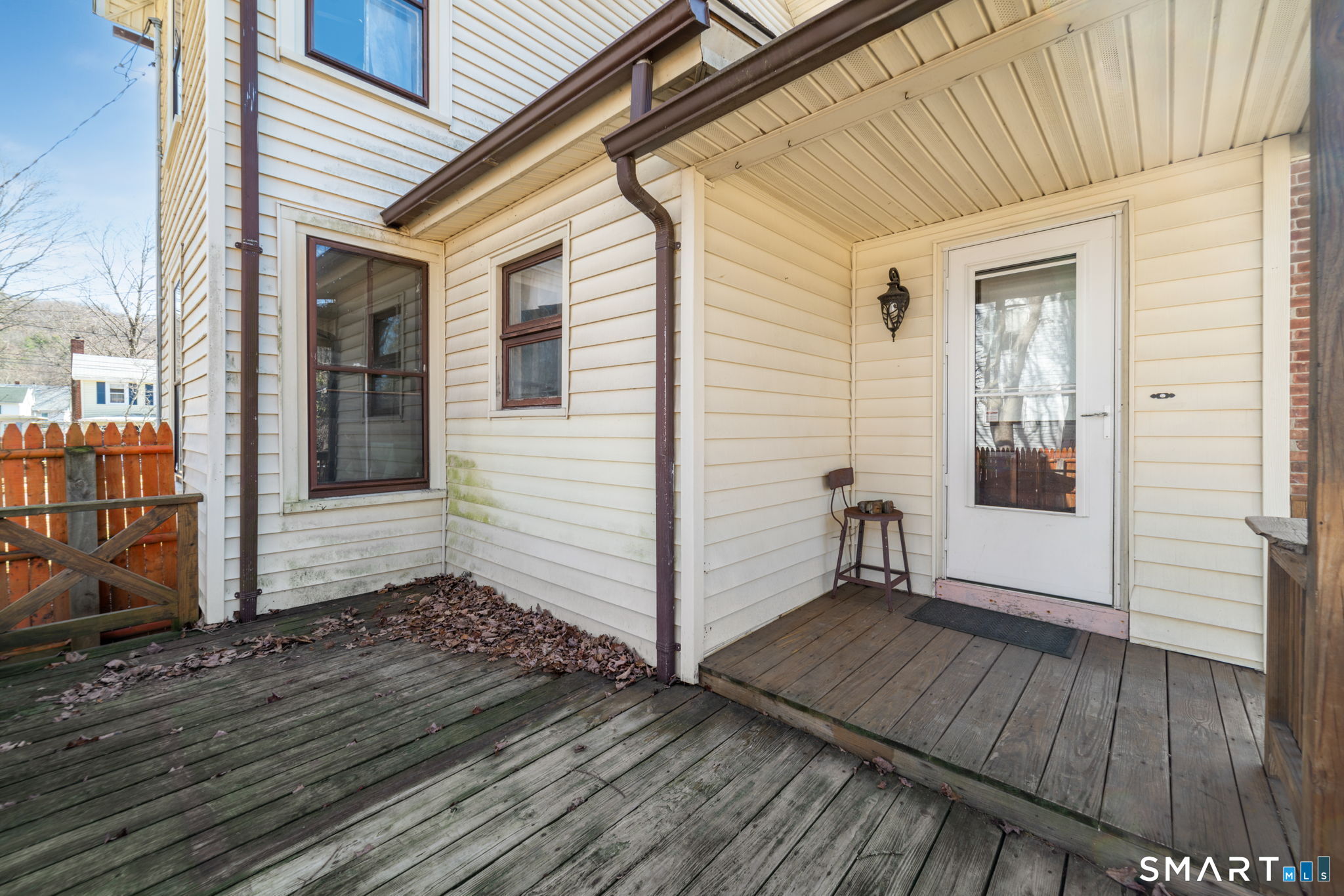 81 Elm Street Thomaston CT 06787