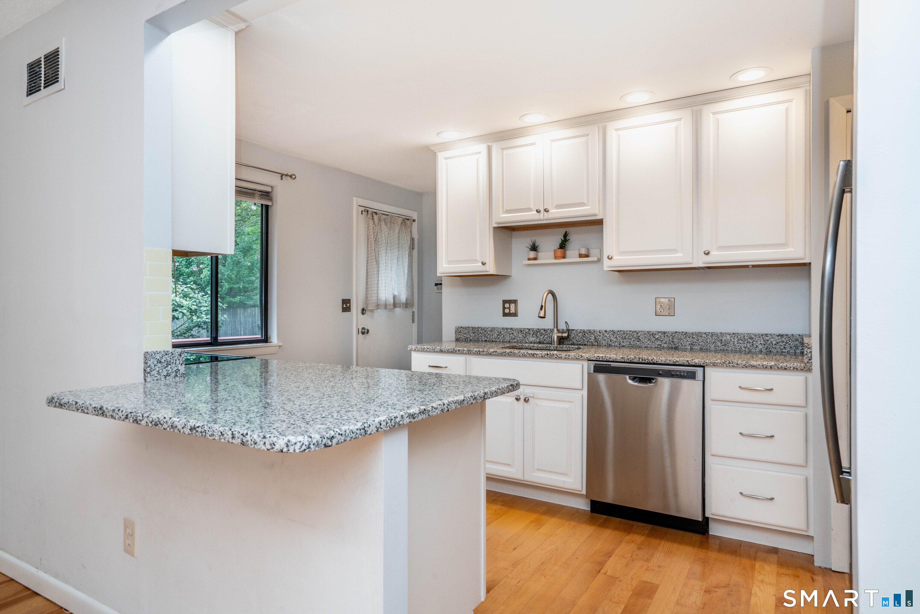 158 Mountain Road West Hartford CT 06107