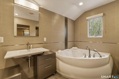 239 Wright Road Canton CT 06019