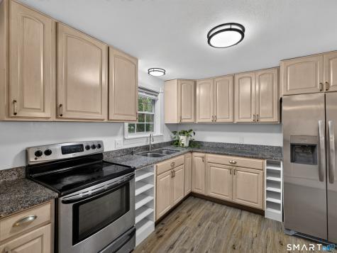 14 Brookside Lane Groton CT 06340