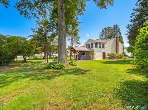 14 Brookside Lane Groton CT 06340