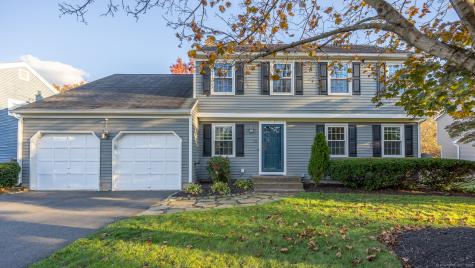 28 Newbridge Circle Cheshire CT 06410