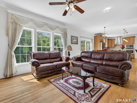 20 Upper Kensington Drive East Lyme CT 06333